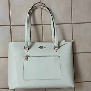 Coach Station Tote Leather Bag NWT! Chalk